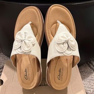 Clarks White Brynn Style Leather Sandal Size 9